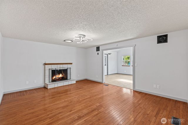 17010 16th Avenue E, Spanaway, WA 98387