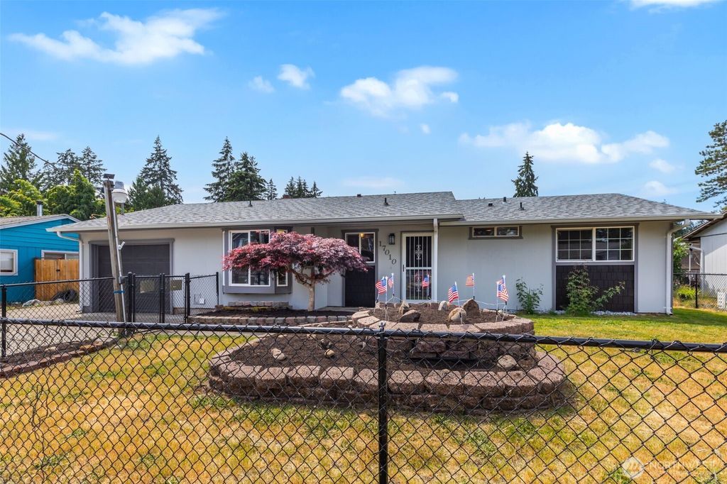 17010 16th Avenue E, Spanaway, WA 98387