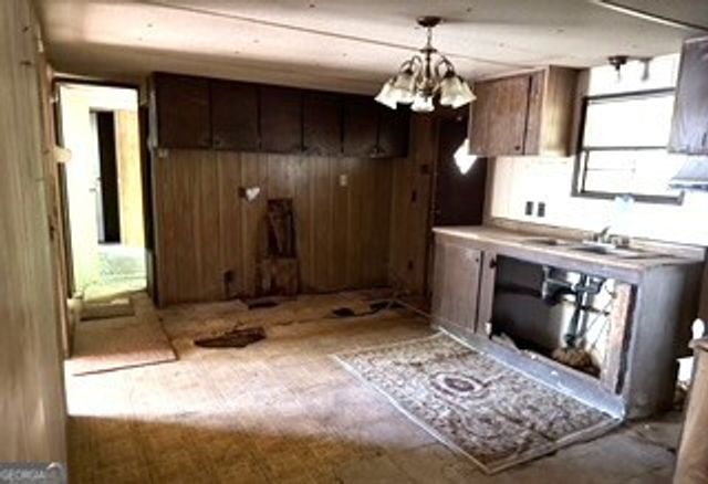 2491 Athens Highway, Madison, GA 30650