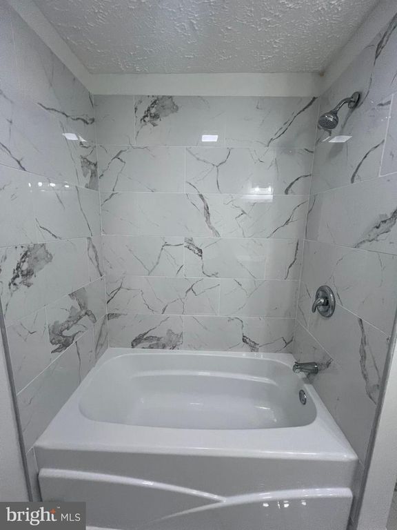 Image 9 of property listing at 112 SEYMOUR ST, Cumberland, MD 21502