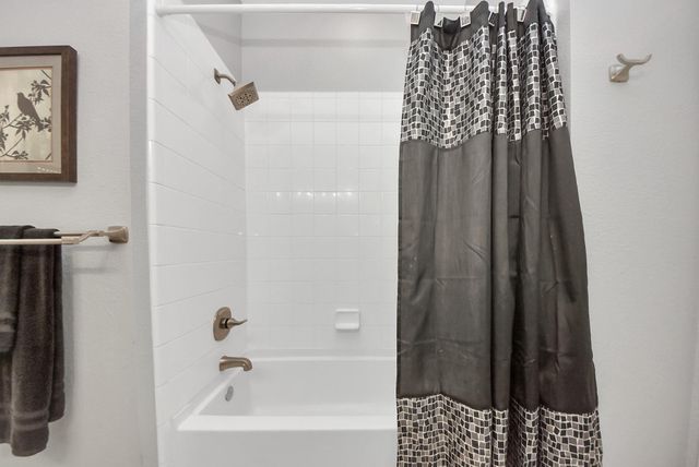 2703 Coyote Trail Drive, Missouri City, TX 77459