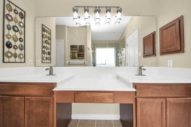 2703 Coyote Trail Drive, Missouri City, TX 77459