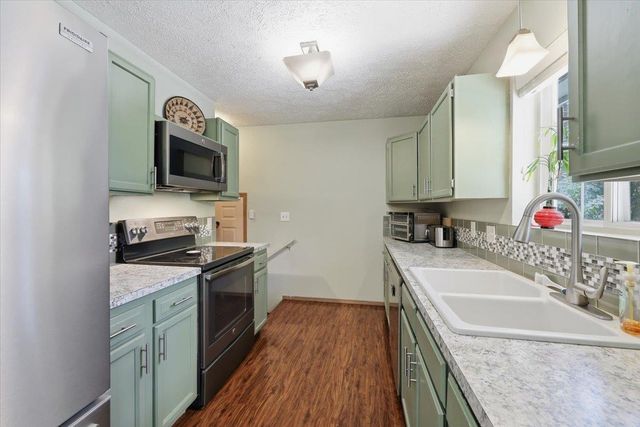 9921 N WIEBER Dr, Spokane, WA 99208