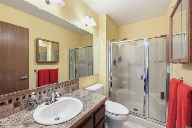9921 N WIEBER Dr, Spokane, WA 99208