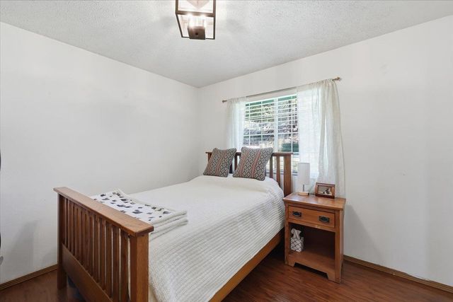 9921 N WIEBER Dr, Spokane, WA 99208