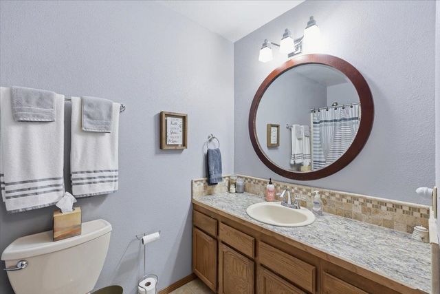 9921 N WIEBER Dr, Spokane, WA 99208