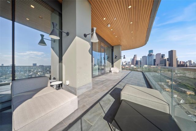 1711 Allen Parkway 1802, Houston, TX 77019