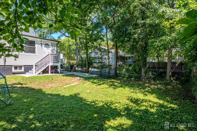 34 James Place, Metuchen, NJ 08840