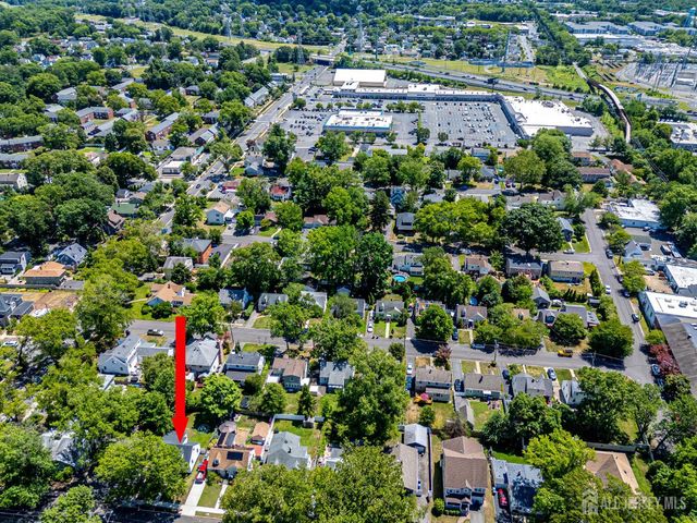 34 James Place, Metuchen, NJ 08840