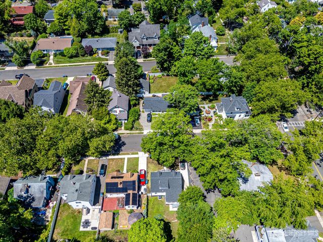34 James Place, Metuchen, NJ 08840