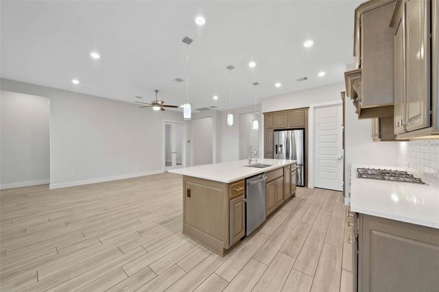 18731 Penn Farm Drive, Cypress, TX 77433