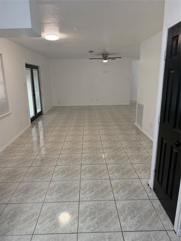 843 Regal Street, Houston, TX 77034