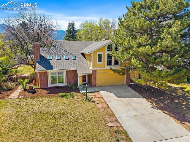3012 E Springlake Circle, Colorado Springs, CO 80906