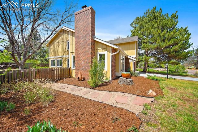 3012 E Springlake Circle, Colorado Springs, CO 80906