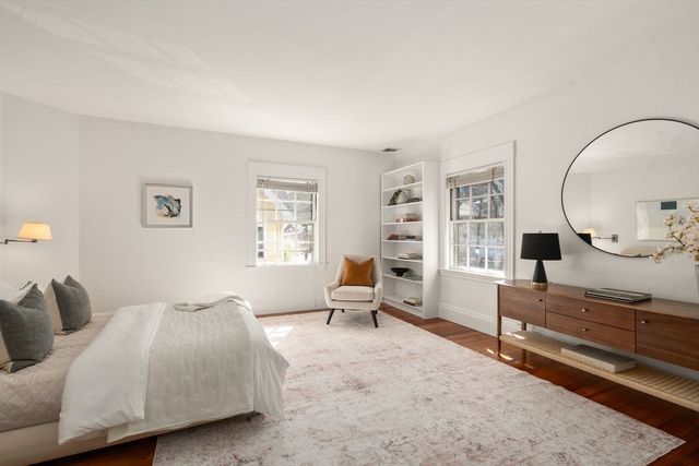 189 Clinton Rd, Brookline, MA 02445