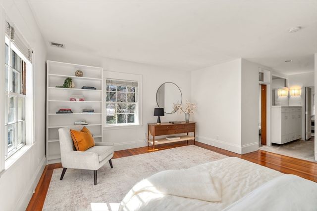 189 Clinton Rd, Brookline, MA 02445