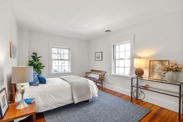 189 Clinton Rd, Brookline, MA 02445