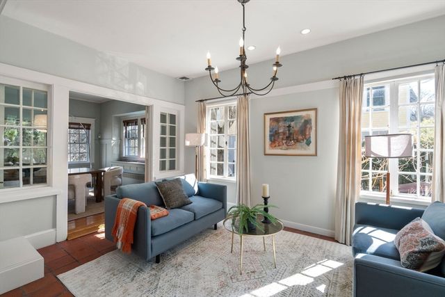 189 Clinton Rd, Brookline, MA 02445