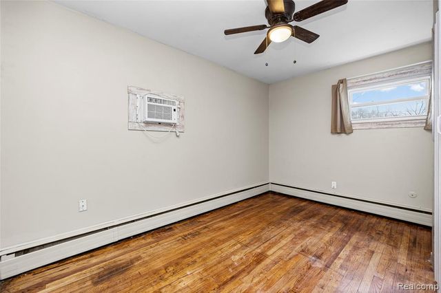 28980 Dawson Street, Garden City, MI 48135