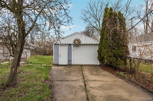 28980 Dawson Street, Garden City, MI 48135