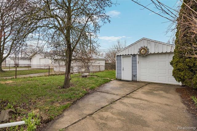 28980 Dawson Street, Garden City, MI 48135