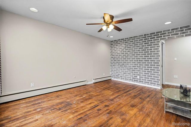 28980 Dawson Street, Garden City, MI 48135