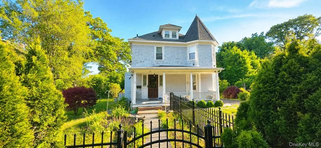 12 Pacific Avenue, Nanuet, NY 10954