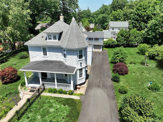 12 Pacific Avenue, Nanuet, NY 10954
