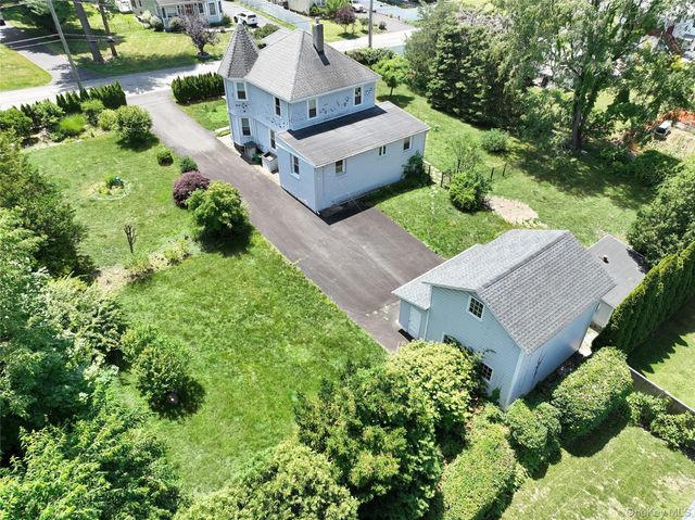 12 Pacific Avenue, Nanuet, NY 10954