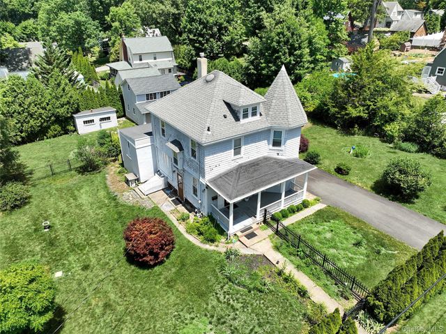 12 Pacific Avenue, Nanuet, NY 10954