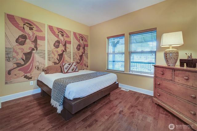 2329 NE Thistle Court, Poulsbo, WA 98370