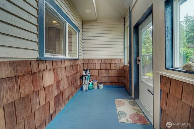2329 NE Thistle Court, Poulsbo, WA 98370