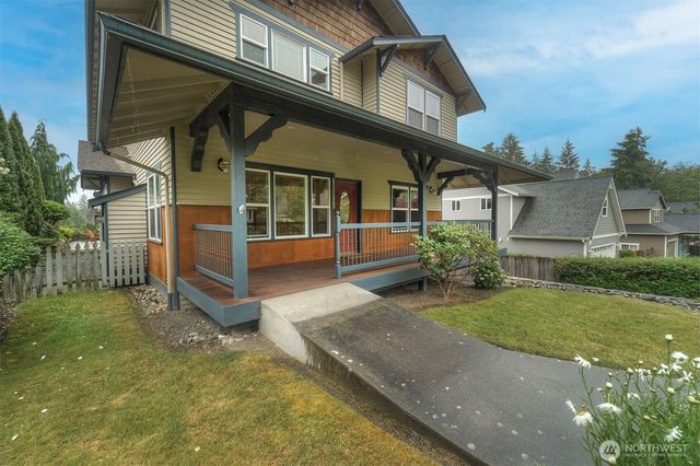 2329 NE Thistle Court, Poulsbo, WA 98370