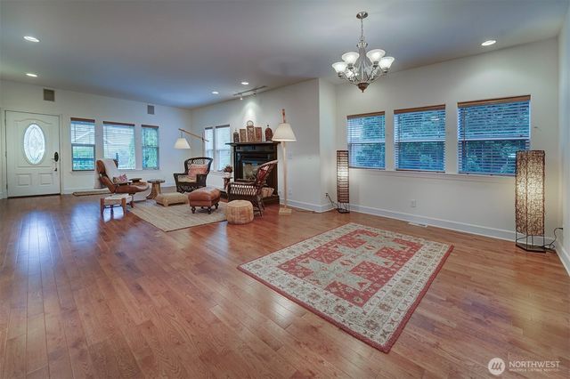 2329 NE Thistle Court, Poulsbo, WA 98370