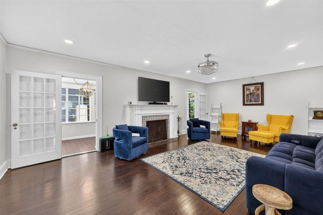 320 N BETTY LANE, Clearwater, FL 33755
