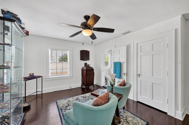 320 N BETTY LANE, Clearwater, FL 33755