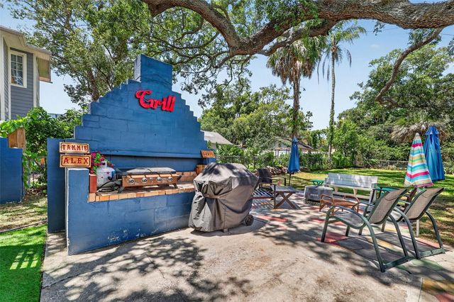 320 N BETTY LANE, Clearwater, FL 33755