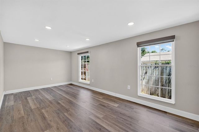 320 N BETTY LANE, Clearwater, FL 33755