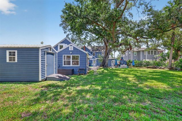 320 N BETTY LANE, Clearwater, FL 33755