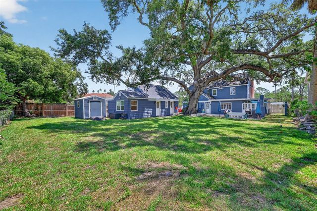 320 N BETTY LANE, Clearwater, FL 33755