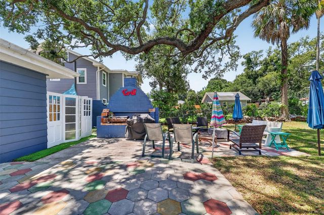 320 N BETTY LANE, Clearwater, FL 33755