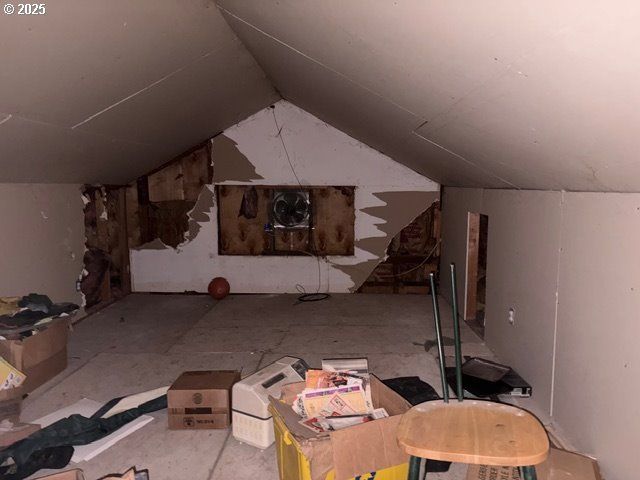 11931 Se RAYMOND St, Portland, OR 97266