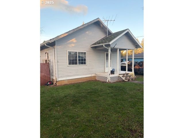 11931 Se RAYMOND St, Portland, OR 97266