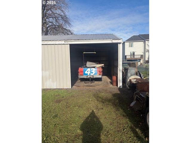 11931 Se RAYMOND St, Portland, OR 97266