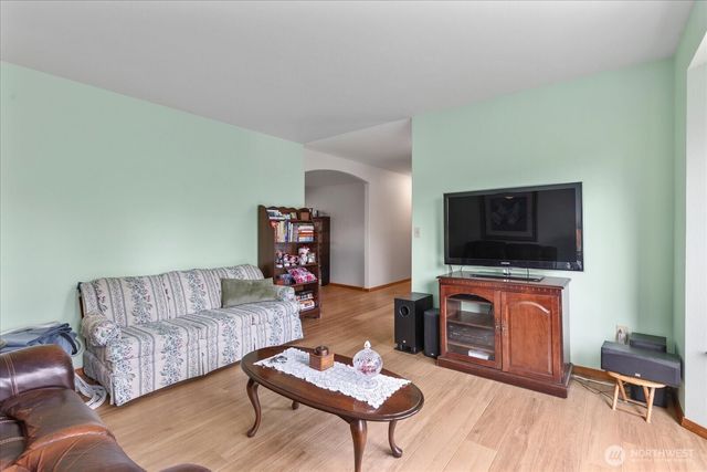 7118 Highland Drive, Everett, WA 98203