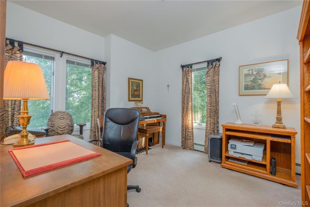 11 Hawk Nest Road, Tomkins Cove, NY 10986