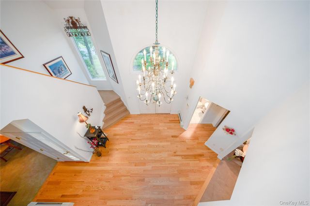 11 Hawk Nest Road, Tomkins Cove, NY 10986