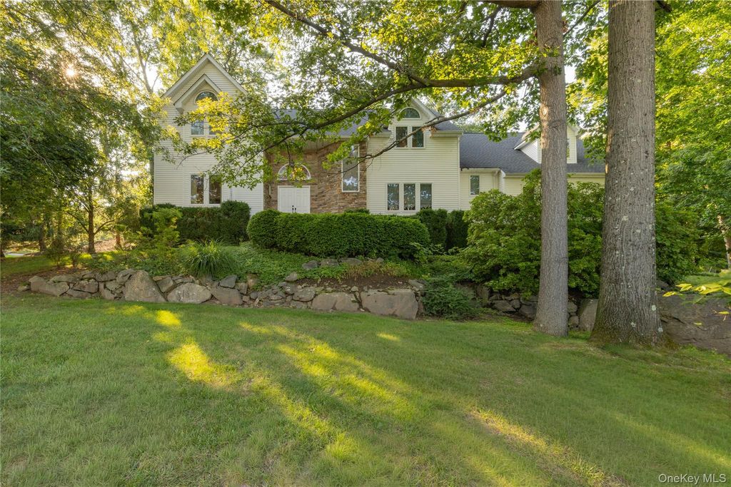 11 Hawk Nest Road, Tomkins Cove, NY 10986 — exterior