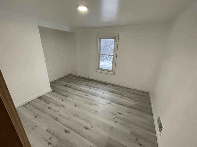 17330 Waltham Street, Detroit, MI 48205