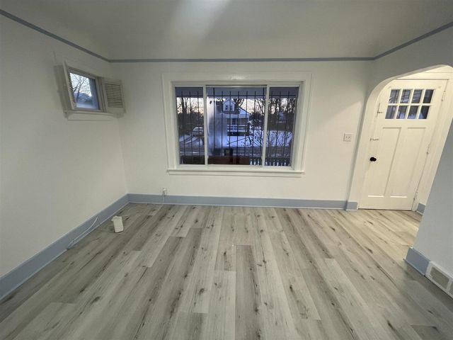 17330 Waltham Street, Detroit, MI 48205